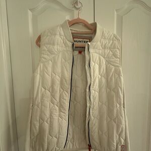 White Hunter vest